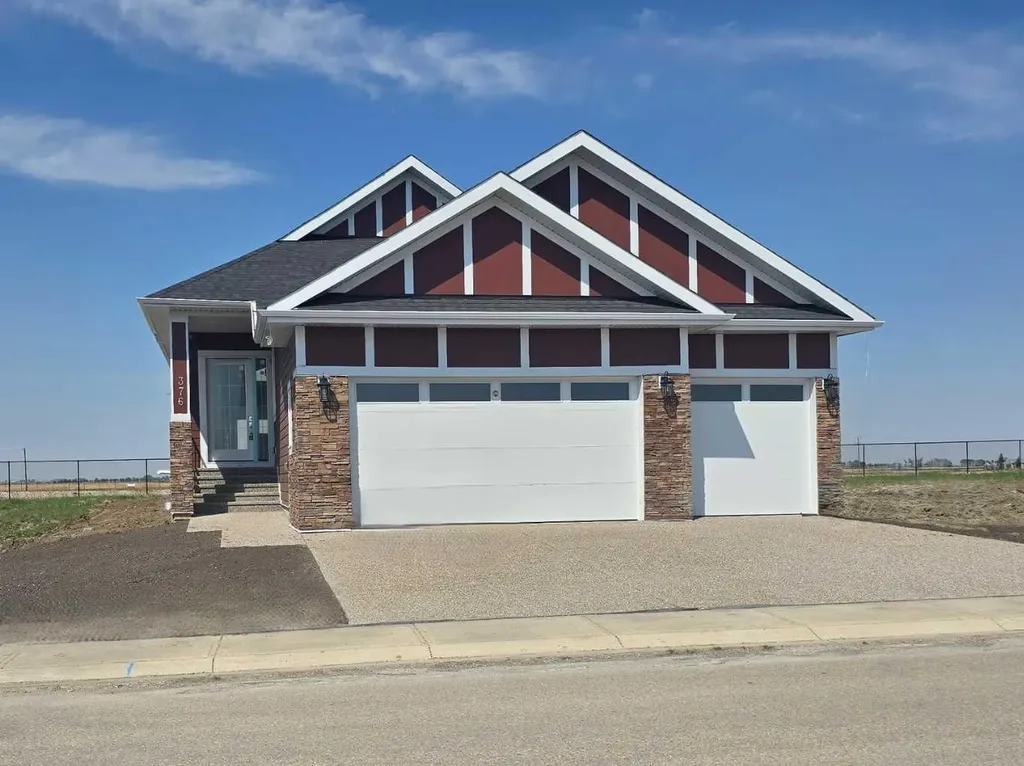 376 Muirfield Crescent Lyalta AB T0J1Y1