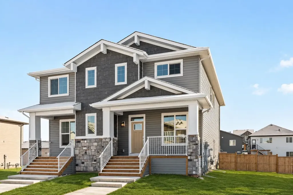 885 Livingston View NE Calgary AB T3P 2K7