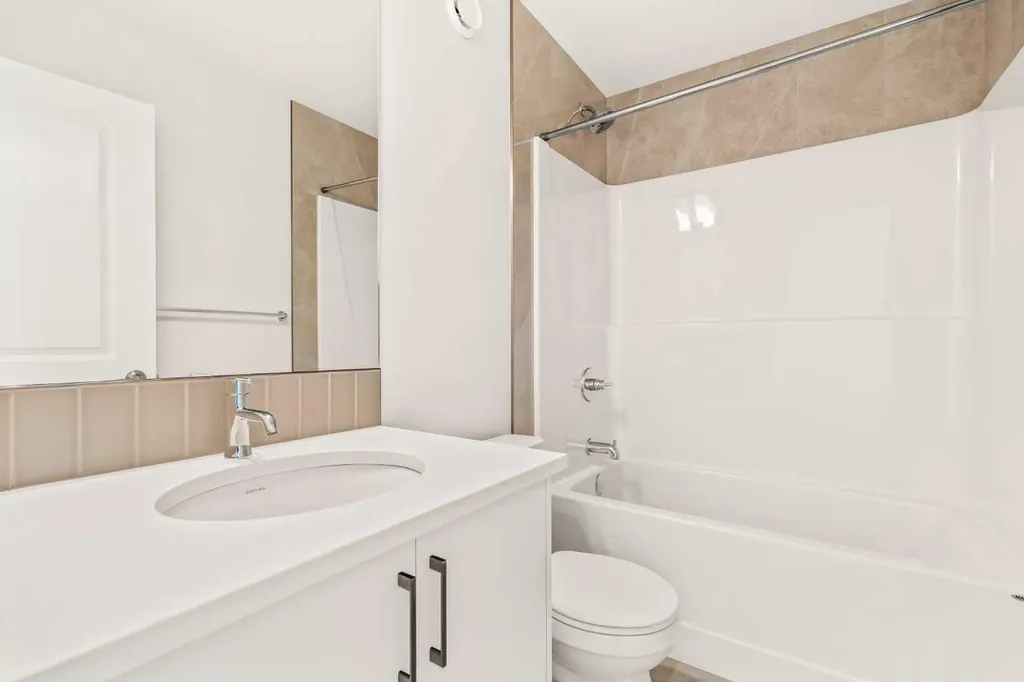 885 Livingston View NE Calgary AB T3P 2K7