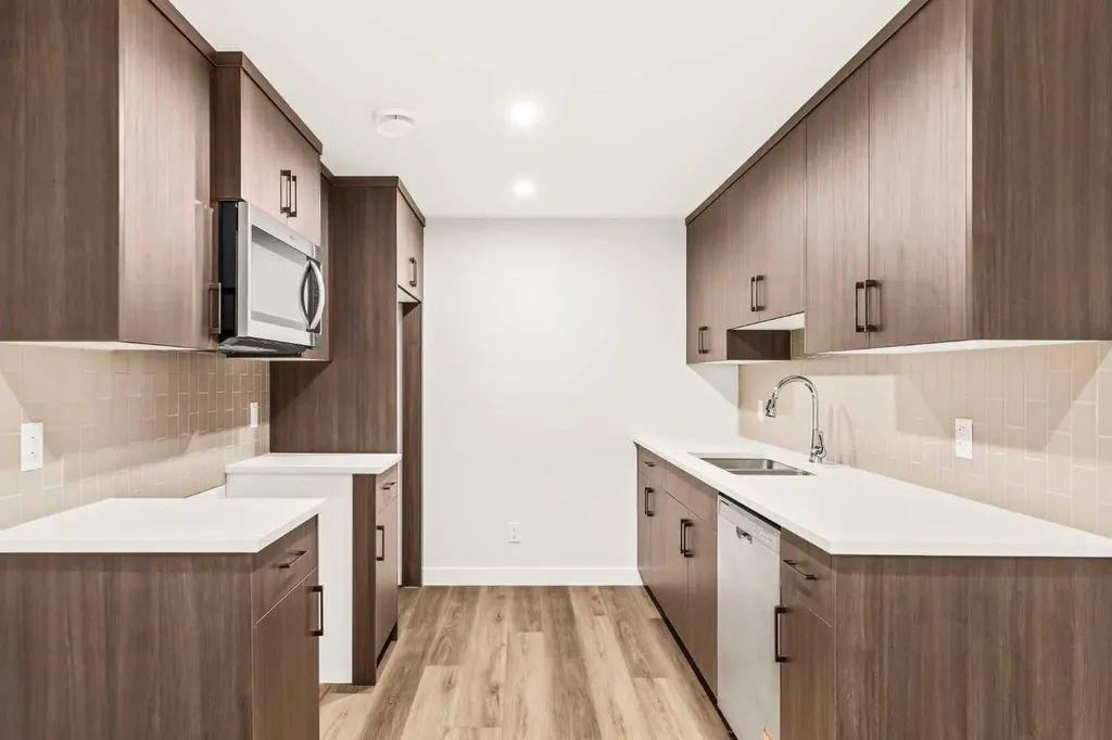 885 Livingston View NE Calgary AB T3P 2K7