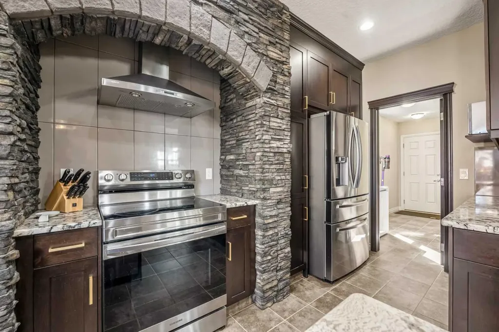 495 Cranford Drive SE Calgary AB T3M 1W1
