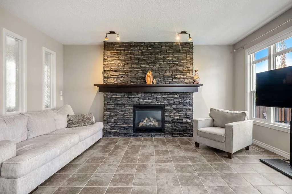 495 Cranford Drive SE Calgary AB T3M 1W1
