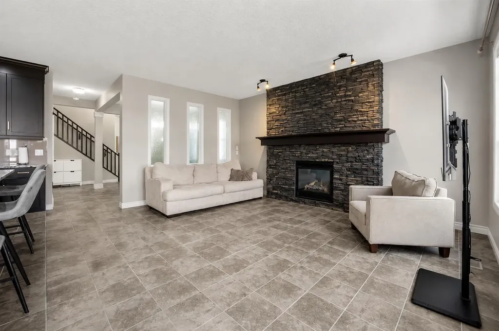 495 Cranford Drive SE Calgary AB T3M 1W1