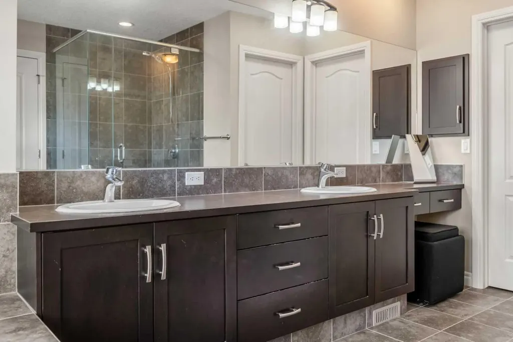 495 Cranford Drive SE Calgary AB T3M 1W1