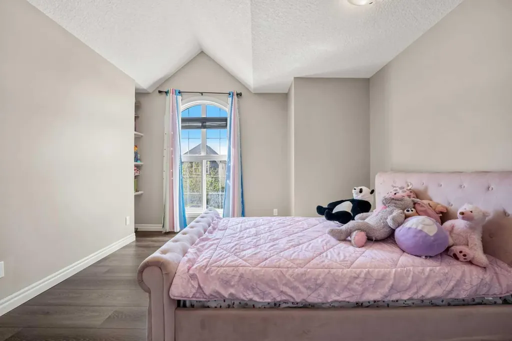 495 Cranford Drive SE Calgary AB T3M 1W1