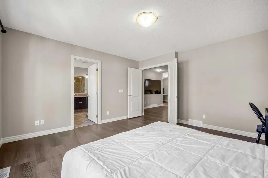 495 Cranford Drive SE Calgary AB T3M 1W1