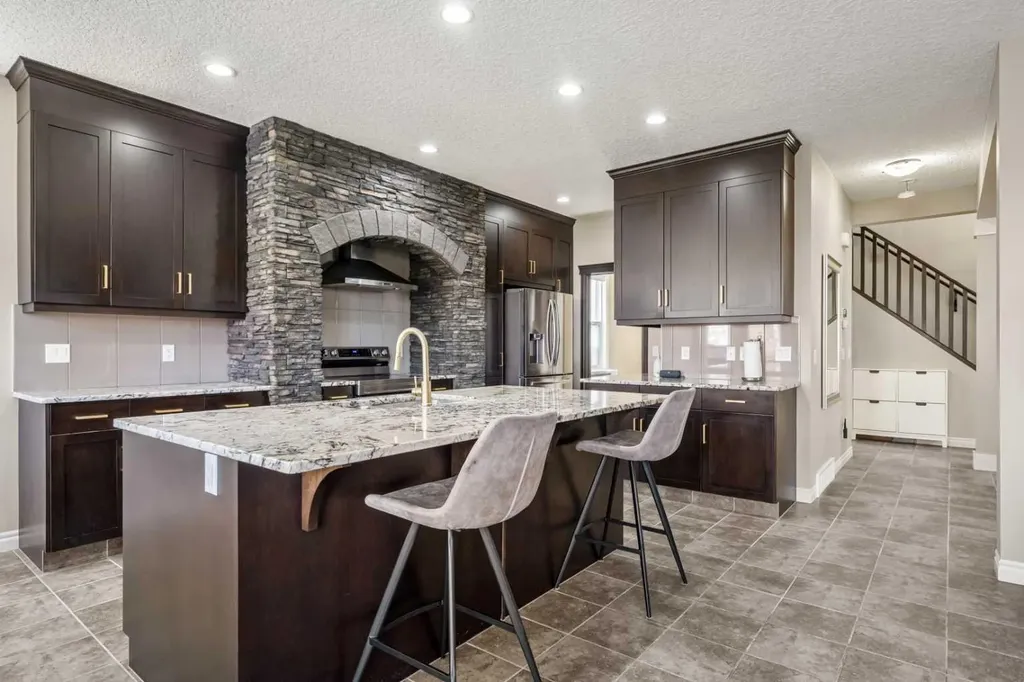 495 Cranford Drive SE Calgary AB T3M 1W1