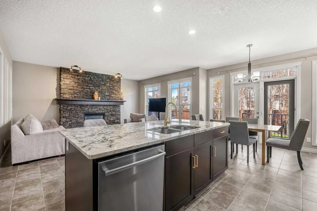 495 Cranford Drive SE Calgary AB T3M 1W1