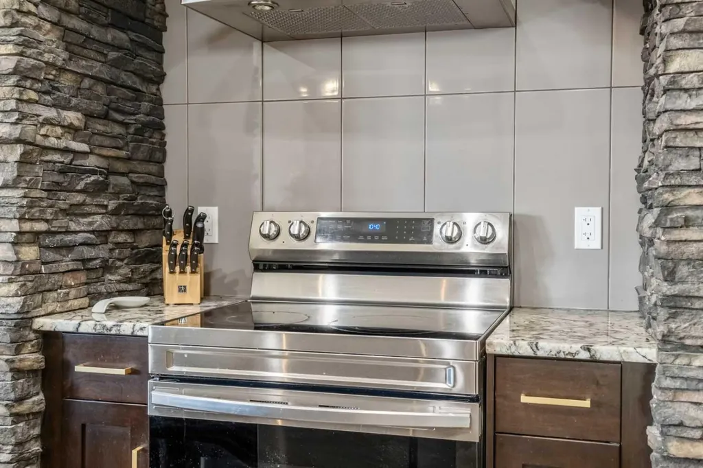 495 Cranford Drive SE Calgary AB T3M 1W1