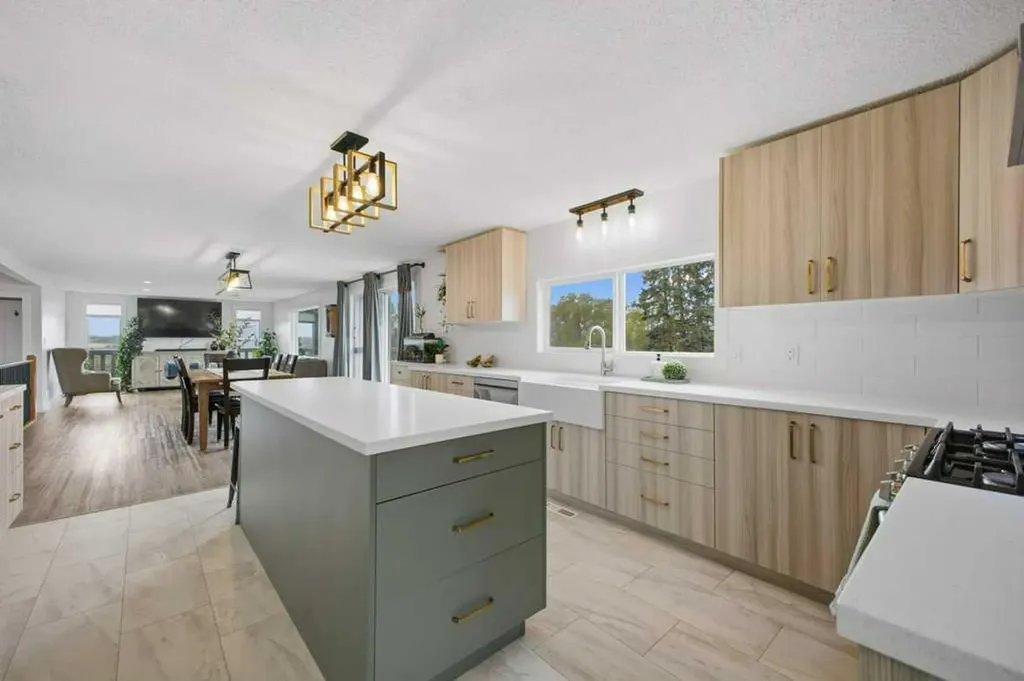 38077 Range Road 234 Rural Red Deer County AB T0M 0V0