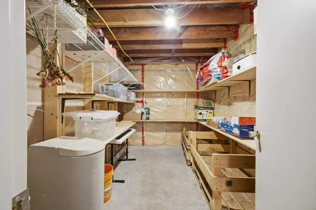 38077 Range Road 234 Rural Red Deer County AB T0M 0V0