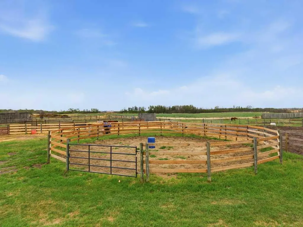 38077 Range Road 234 Rural Red Deer County AB T0M 0V0