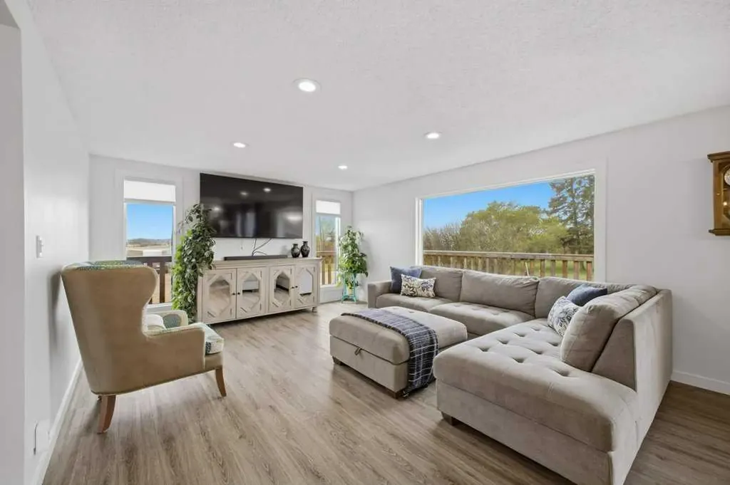 38077 Range Road 234 Rural Red Deer County AB T0M 0V0