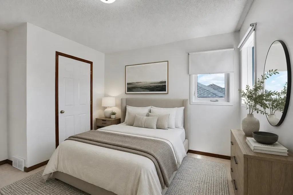 9143 Edgebrook Drive NW Calgary AB T3A 5M8