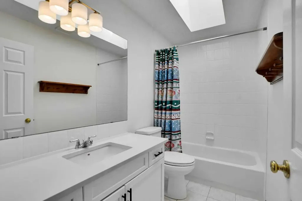 9143 Edgebrook Drive NW Calgary AB T3A 5M8