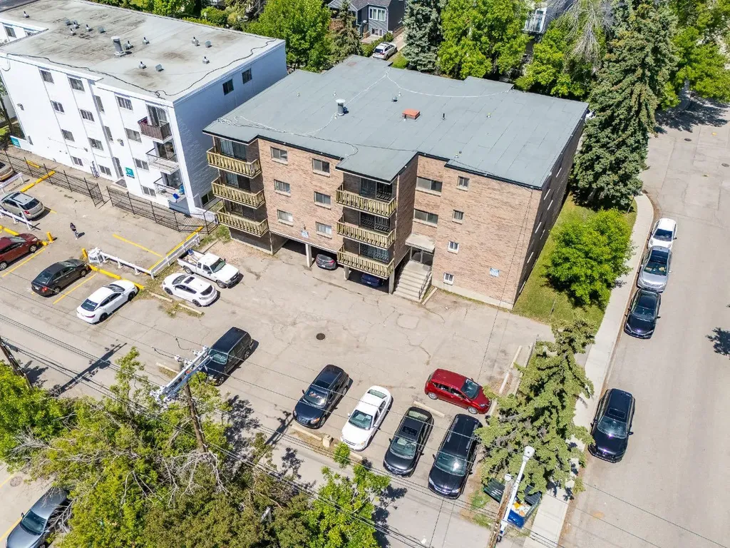 1405 17 Avenue NW Calgary AB T2M0R4