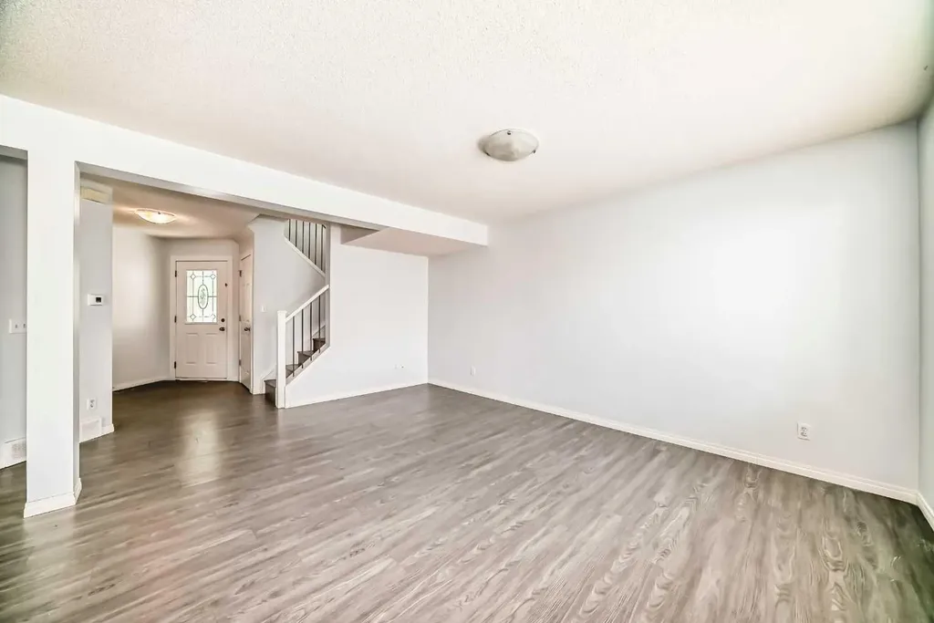 13 Harvest Park Place NE Calgary AB T3K 4K8