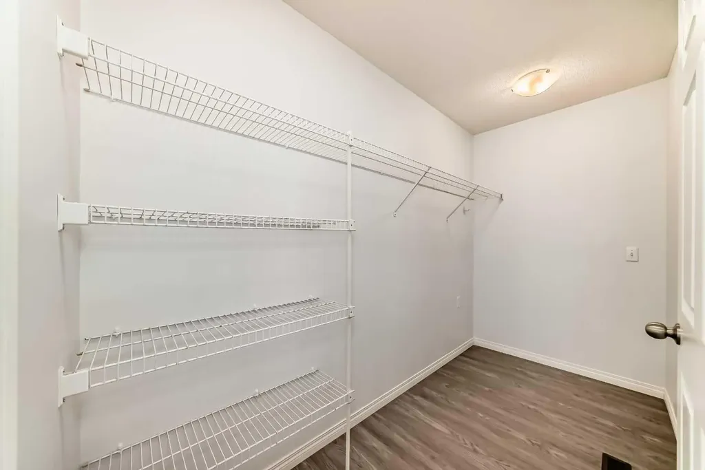 13 Harvest Park Place NE Calgary AB T3K 4K8