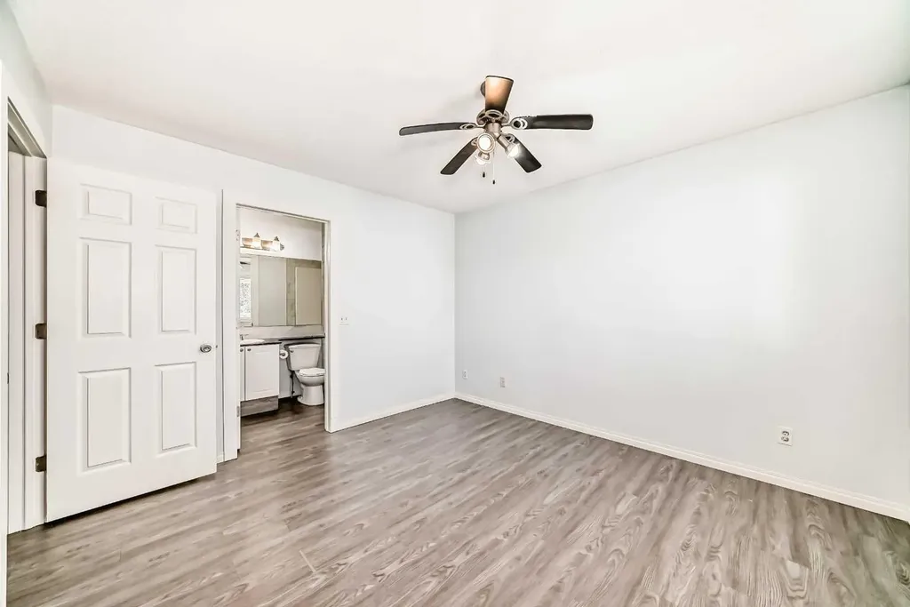 13 Harvest Park Place NE Calgary AB T3K 4K8