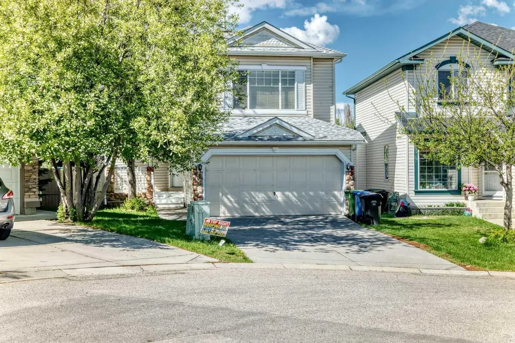 13 Harvest Park Place NE Calgary AB T3K 4K8