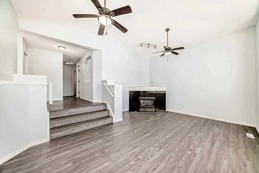 13 Harvest Park Place NE Calgary AB T3K 4K8