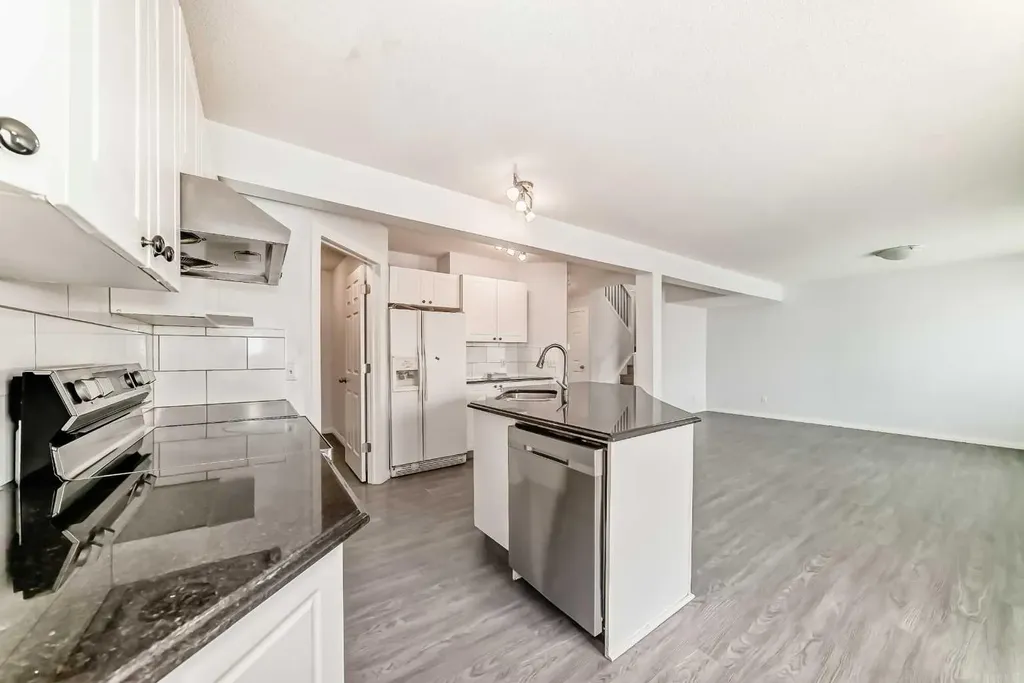 13 Harvest Park Place NE Calgary AB T3K 4K8