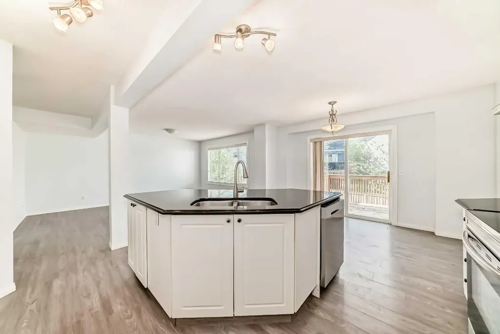 13 Harvest Park Place NE Calgary AB T3K 4K8