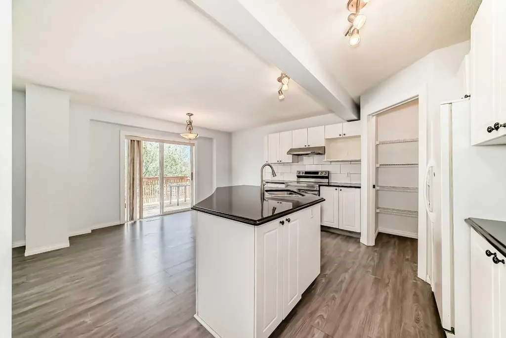 13 Harvest Park Place NE Calgary AB T3K 4K8