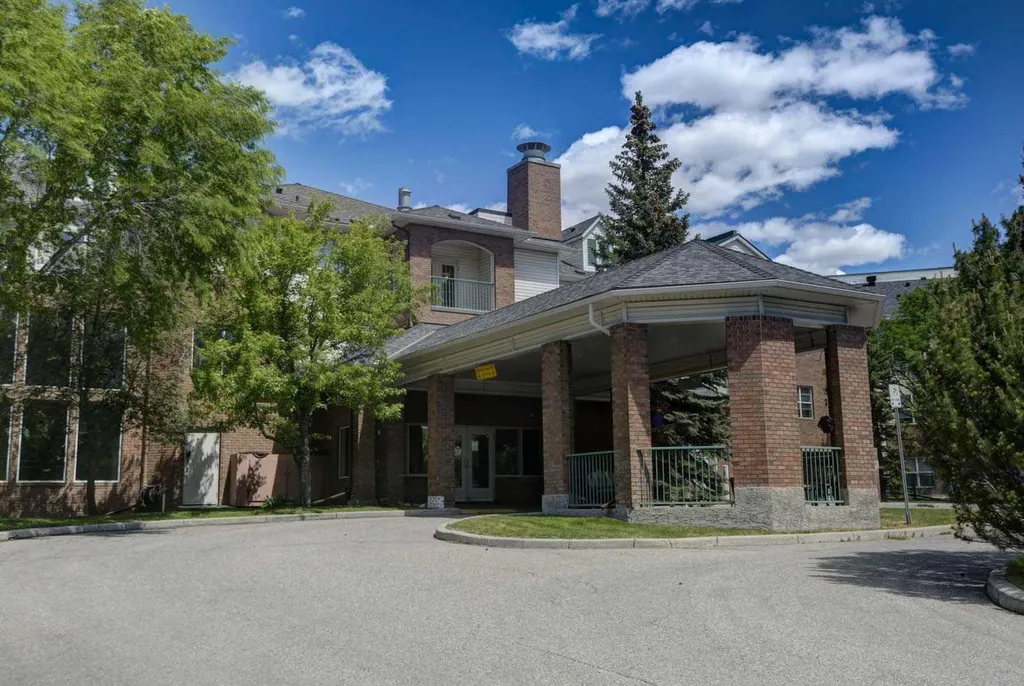 1920 14 Avenue NE Calgary AB T2E 8V4
