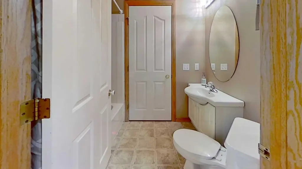 1920 14 Avenue NE Calgary AB T2E 8V4
