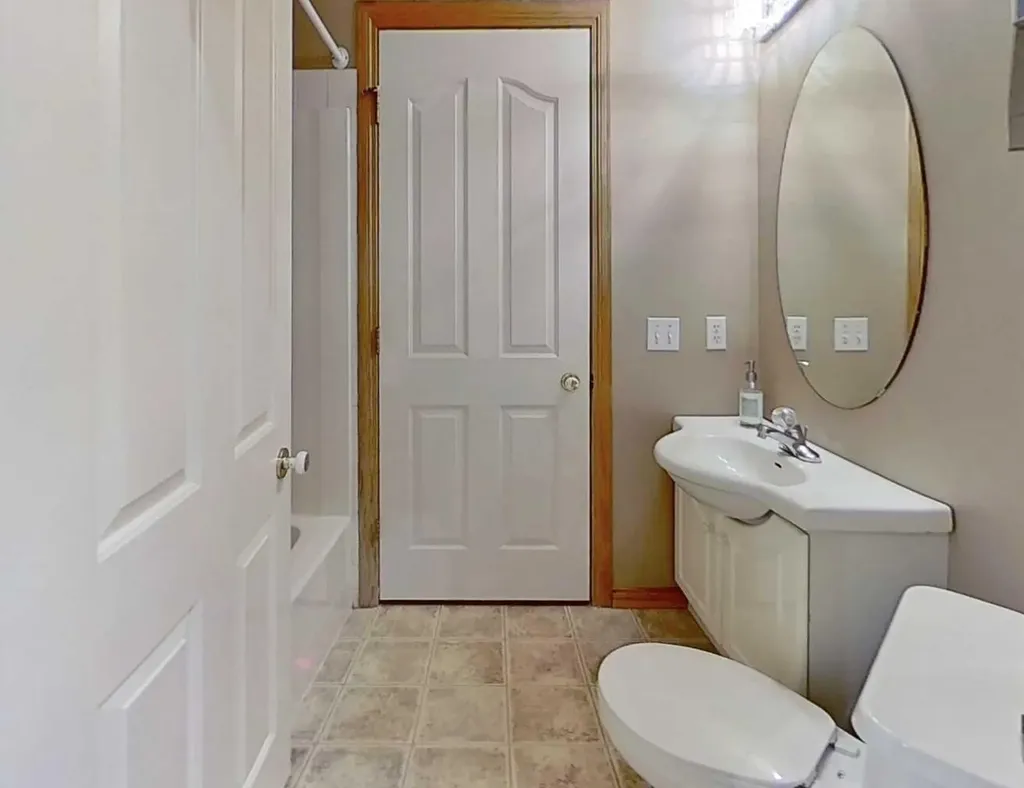 1920 14 Avenue NE Calgary AB T2E 8V4