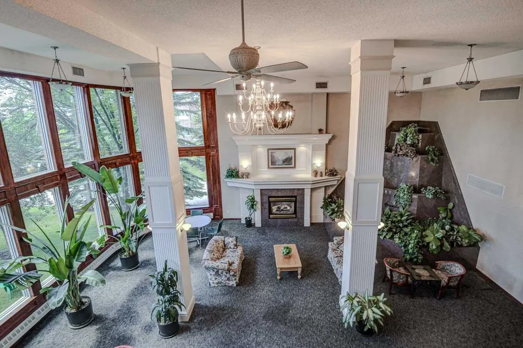 1920 14 Avenue NE Calgary AB T2E 8V4