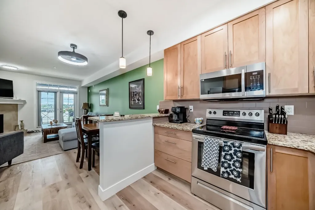 1005B Westmount Drive Strathmore AB T1P 0C3