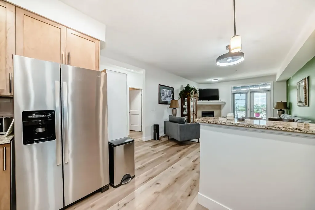 1005B Westmount Drive Strathmore AB T1P 0C3