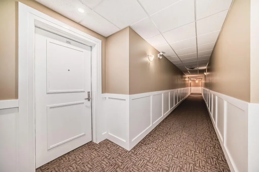 1005B Westmount Drive Strathmore AB T1P 0C3