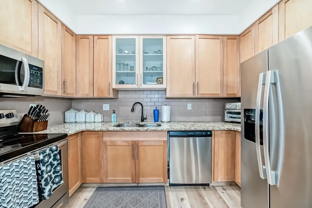 1005B Westmount Drive Strathmore AB T1P 0C3