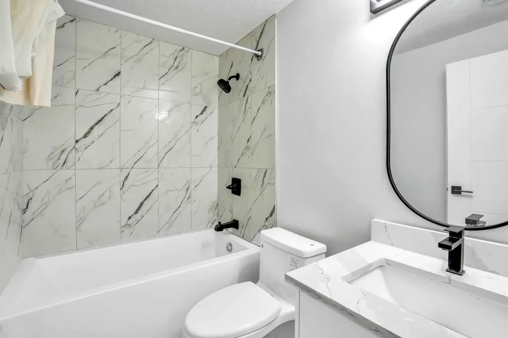 2608 42 Street SE Calgary AB T2B 1G7