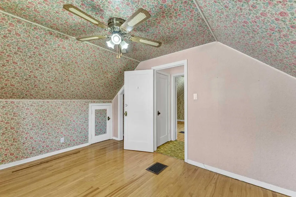 119 10 Street SW Medicine Hat AB T1A4R1