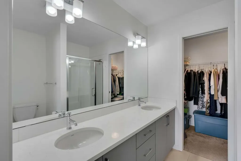 554 Copperstone Manor SE Calgary AB T2Z 5G5