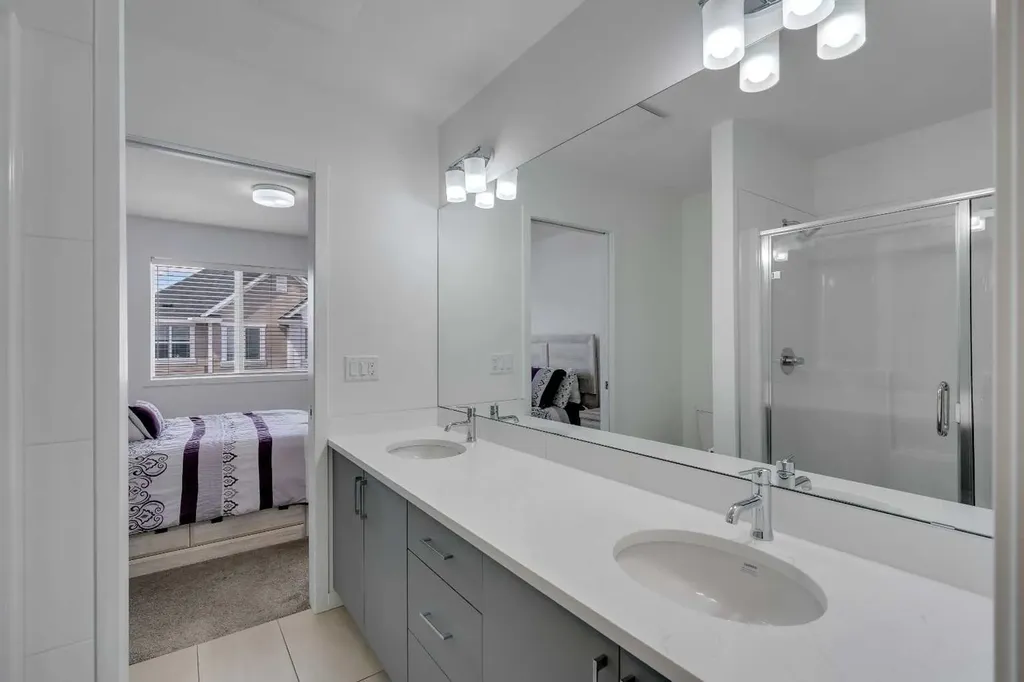 554 Copperstone Manor SE Calgary AB T2Z 5G5
