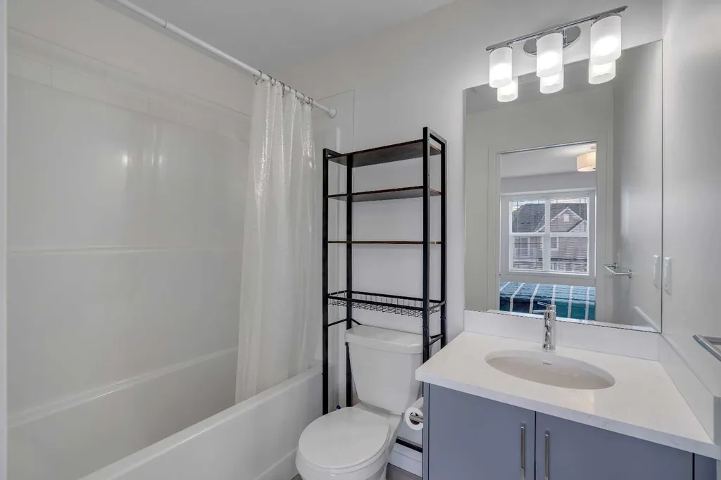 554 Copperstone Manor SE Calgary AB T2Z 5G5