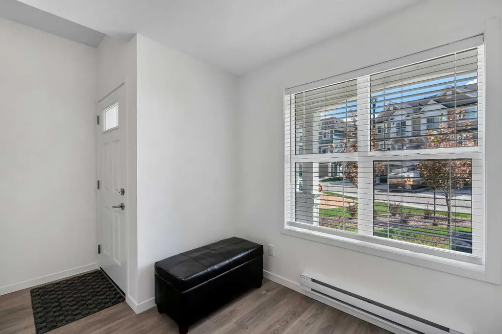 554 Copperstone Manor SE Calgary AB T2Z 5G5