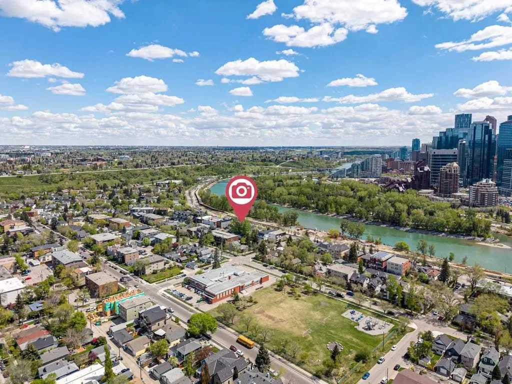 726 Memorial Drive NW Calgary AB T2N 3C7