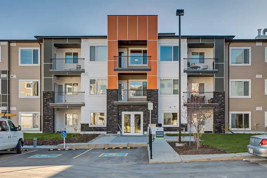 4 Sage Hill Terrace NW Calgary AB T3R 0W4
