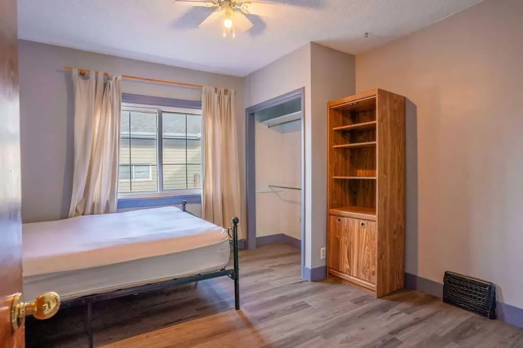 4716 52 Avenue Vermilion AB T9X 1S5
