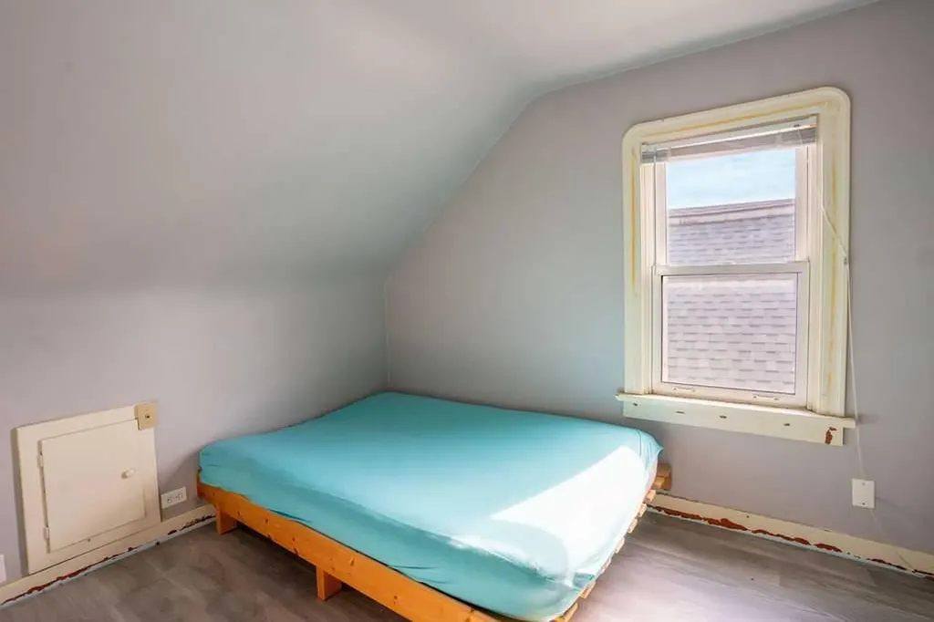 4716 52 Avenue Vermilion AB T9X 1S5