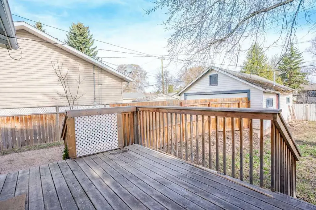 4716 52 Avenue Vermilion AB T9X 1S5