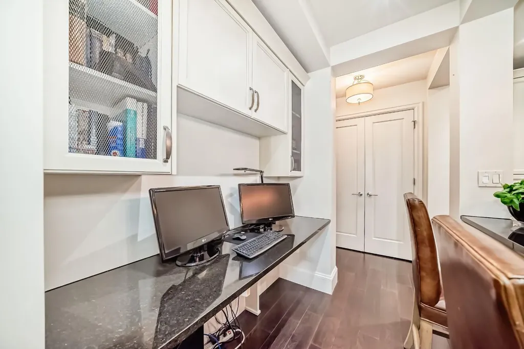 121 Quarry Way SE Calgary AB T2C 5J1