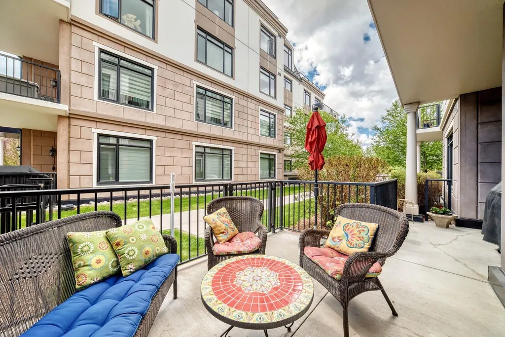 121 Quarry Way SE Calgary AB T2C 5J1