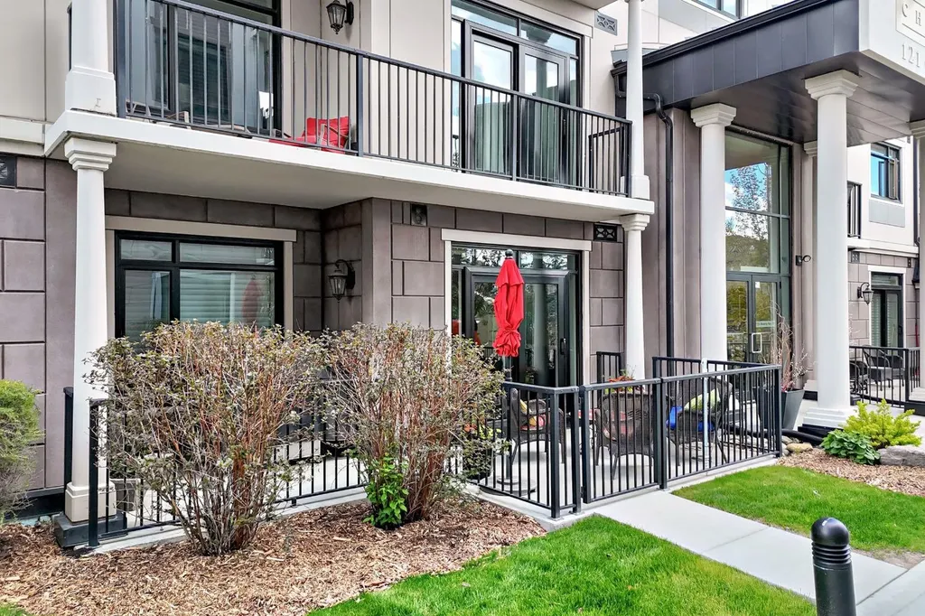 121 Quarry Way SE Calgary AB T2C 5J1